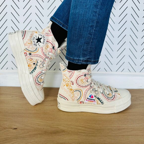 ⭐Converse Chuck 70 Plus Hi 10 Womens Shoes Beige Floral Paisley Sneakers A08172C - Picture 1 of 11